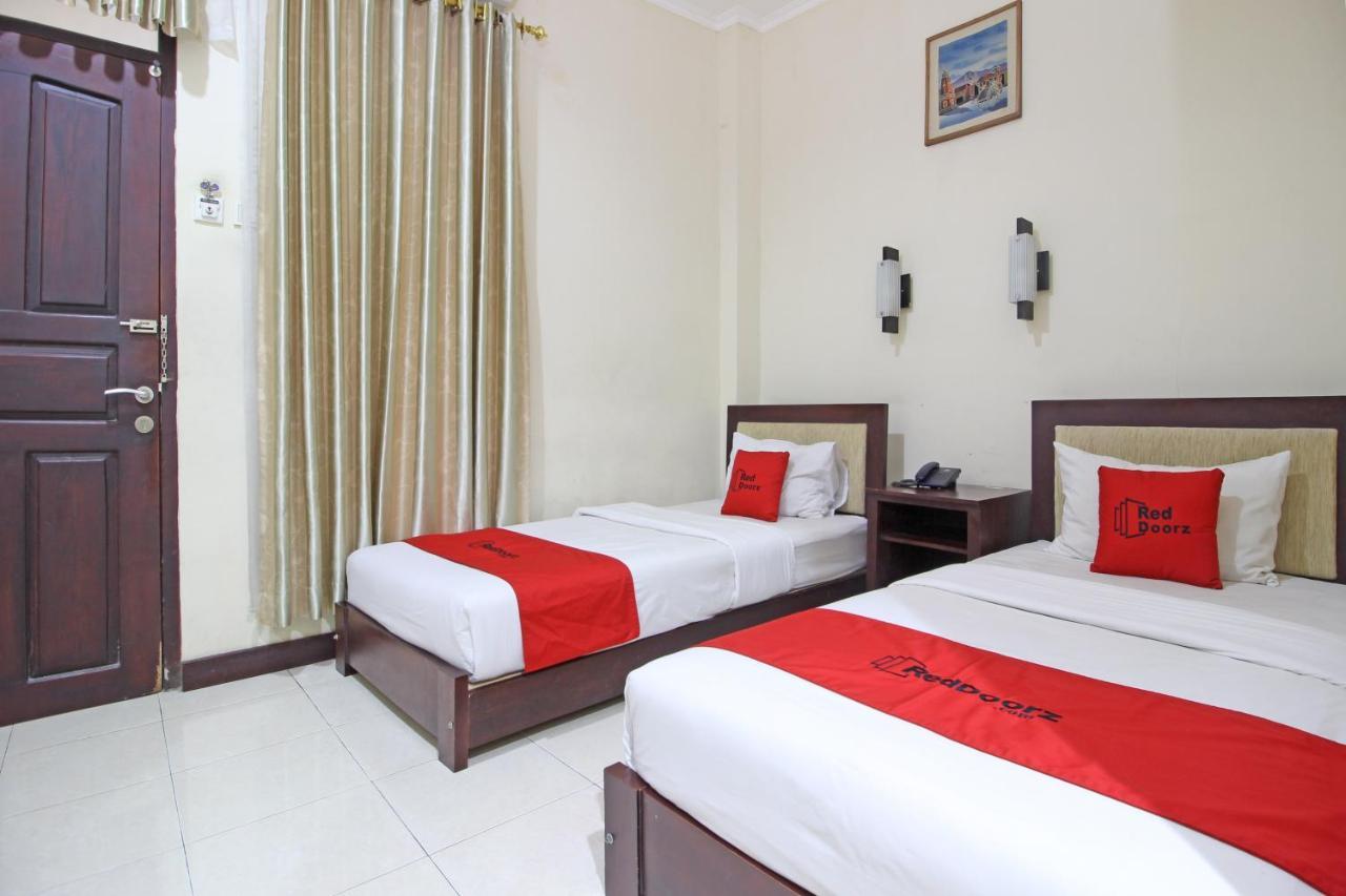 Hotel Septia Γιογκιακάρτα Εξωτερικό φωτογραφία